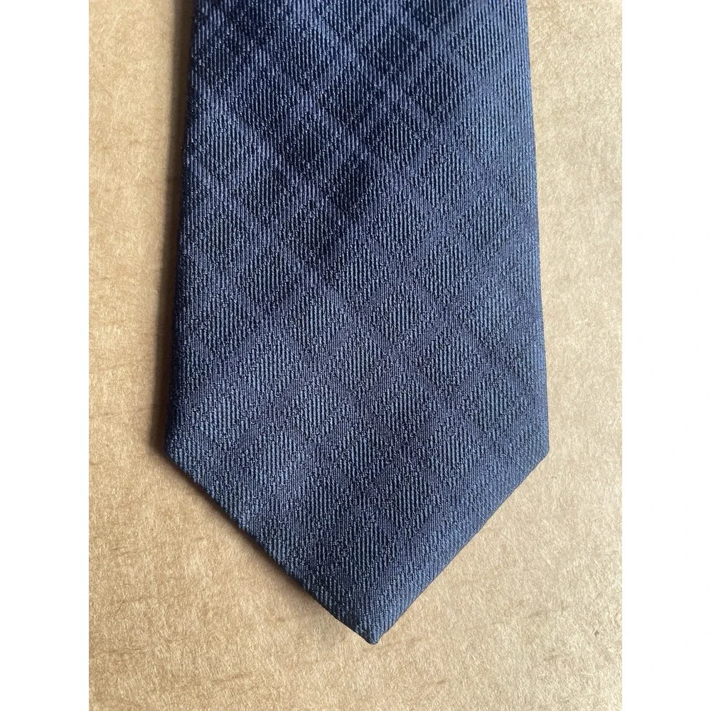 Theory 100% Italian Silk Necktie Tie Made In USA Roadster Blue Twill Weave‎